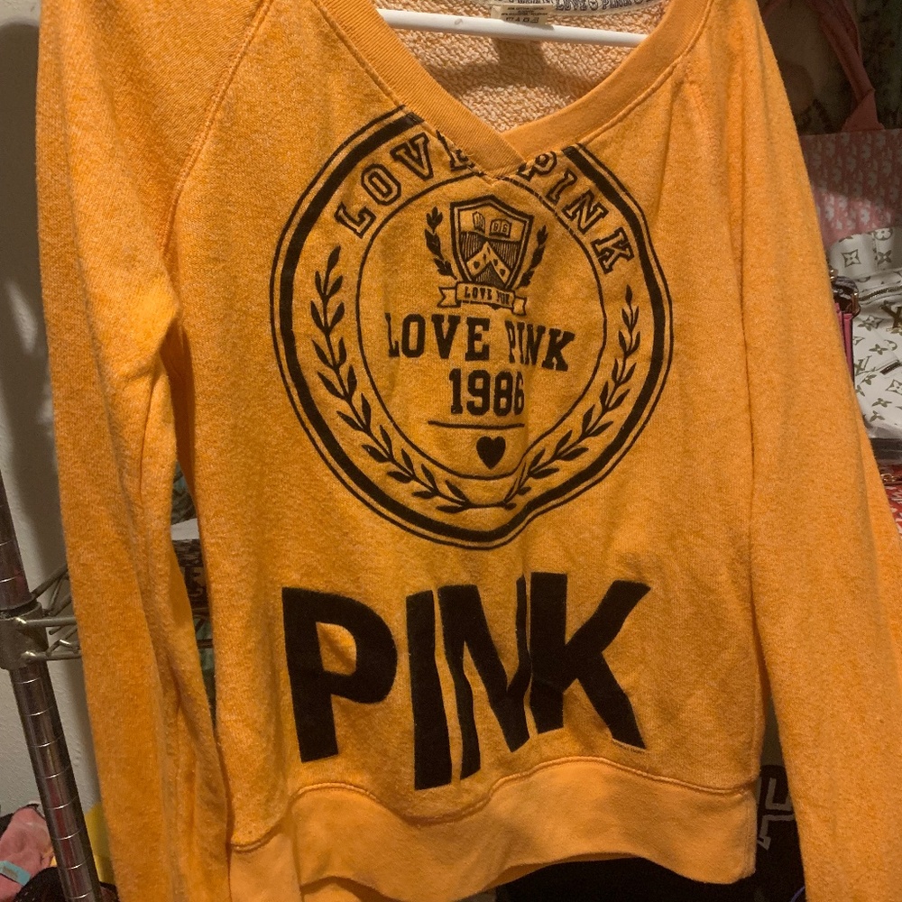 Vs PINK sweatshirt